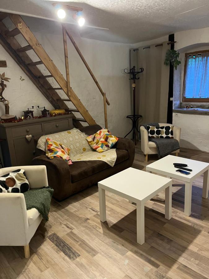 Gite Des Reculees Ladoye-sur-Seille Exteriér fotografie
